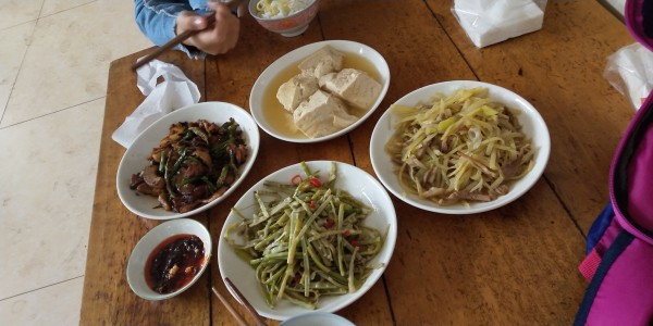 萬家炊上市，機遇與挑戰(zhàn)并存的時刻