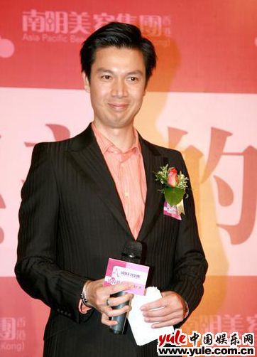 梁榮忠最新動(dòng)態(tài)，時(shí)代浪潮中的璀璨明星